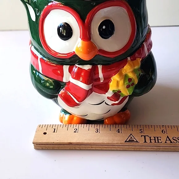 NWT, David's Cookies Christmas Ceramic Cookie Jar. Owl Design. - Picture 13 of 15